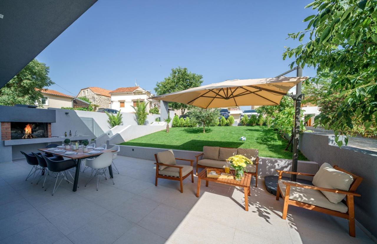 Villa Gray Tribalj Exteriör bild